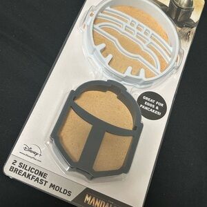 Joie Silicone Breakfast Molds - Black and White Mandalorian Shapes